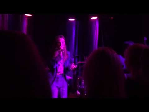 download lagu mp3 mp4 Sophie Auster Berlin, download lagu Sophie Auster Berlin gratis, unduh video klip Sophie Auster Berlin