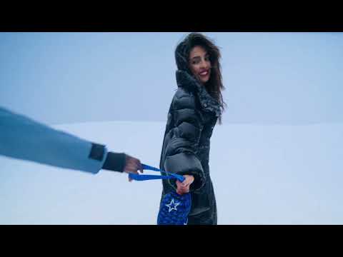 JOHNNIE WALKER BLUE LABEL ICE CHALET