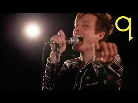The Dirty Nil - I Don't Want That Phone Call (LIVE) Video