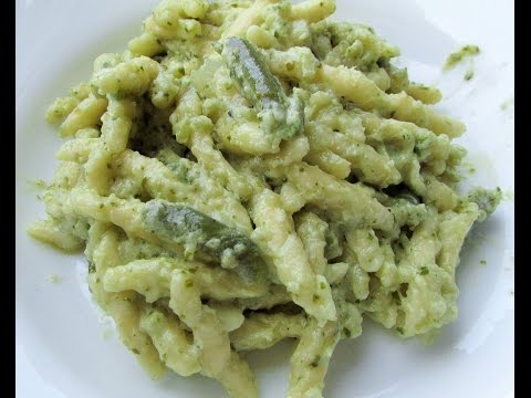 Primi piatti. Le salse Ricetta - Trofie al pesto con patate e fagiolini