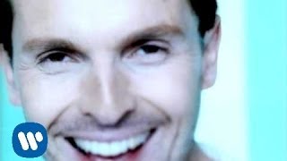 Miguel Bose - Solo Pienso En Ti (Video Oficial)