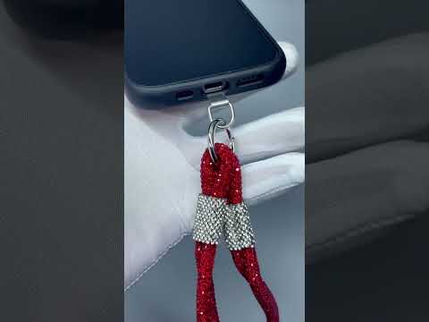 Брелок "Red Shine" яркий акцент для твоего телефона Этот аксессуар сочетает в себе стиль, блеск и удобство - фото 1 - id-p2889147308