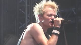 Sum 41 - A Death In The Family (live @ Praha - A-Park Ledárny 18-6-19) Sum 41 - A Death In The Family (live @ Praha - A-Park Ledárny 18-6-19)