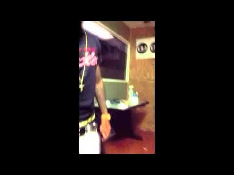 YNW$' LIL JUICE FREESTYLEING