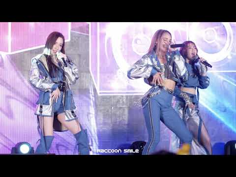 [4K] HI-U - จีนี่ จ๋า (2002 ราตรี) @Emporium EmQuartier Winter Wonderland - Fancam - 21.12.2019