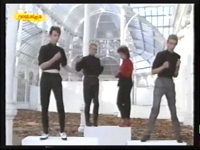 Vídeo relacionado con VINY WOODY Banda Española Reloj de Disco de Vinilo Decoracion de Pared Musica Rock New Wave 80s