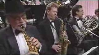 Manhattan Jazz Orchestra - Embraceable You