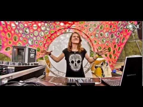 Iliuchina - Break Stuff