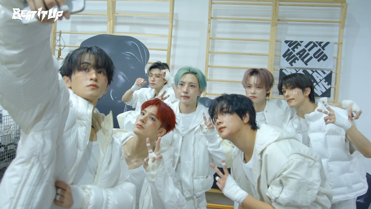NCT DREAM 'Beat It Up' Showcase & Dance Practice Behind the Scenes