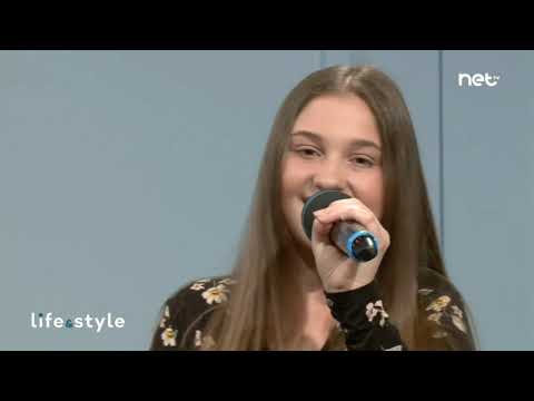 Amy Micallef - Yours (Life & Style)