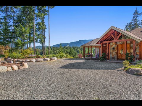 Hilltop Heaven, Duncan, BC - Sotheby's International Realty Canada