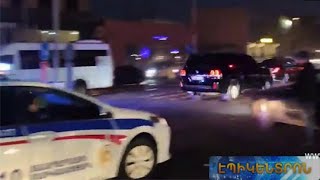 Փաշինյանին հաջողվեց ճեղքել ցուցարարների դիմադրությունը և հասնել օդանավակայան
