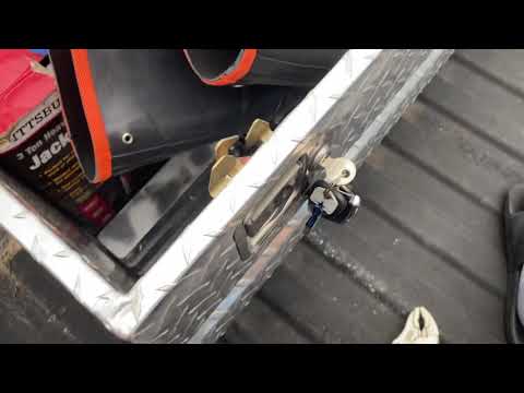 How to fix BetterBuilt tool box (won’t lock properly)