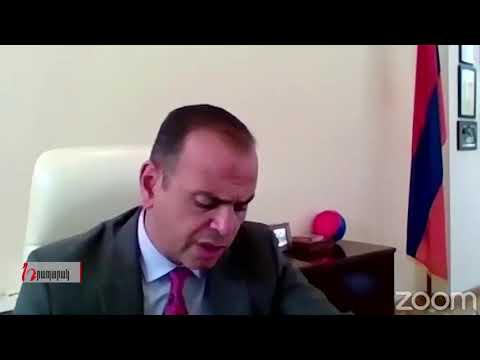 Սինանյանը սրբագրում է ասածները, հետո էլ խորհուրդ տալիս գիրք կարդալ