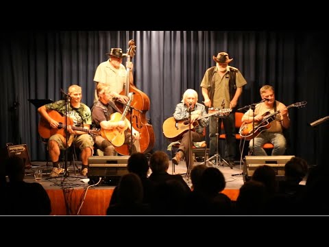 Tunel jménem Čas H.R.A a Miky Ryvola