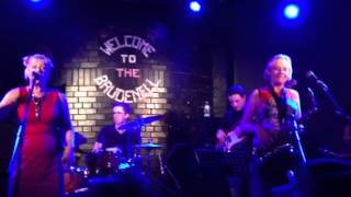 Hazel O&#39;Connor &quot;(Cover Plus) We&#39;re All Grown Up&quot; Brudenell Social Club, Leeds Sunday 4/11/2012