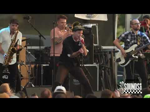 Big D and the Kids Table performing Too Much, Little Bitch, and Noise Complaint at 2024 Supernova