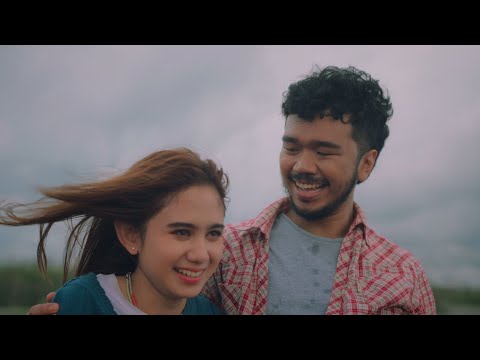Tissa Biani - Apakah Kita Hanya Bercanda? | Official Music Video