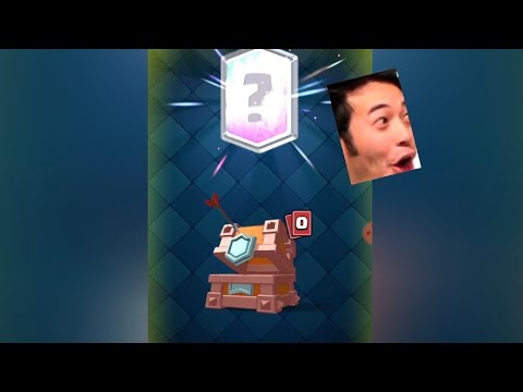 EPIC CLAN WAR CHEST LEGENDARY OPENING WITH LEGENDARY CARD!!!! 😀👍👍