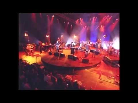 Video thumbnail for Τα παιδιά μες στην πλατεία - Live (Ta Paidia Mes’ Stin Platia)