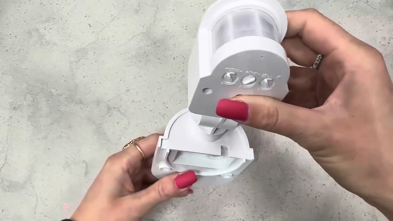 Датчик руху LUXEL MS-02W IP44 білий 180*