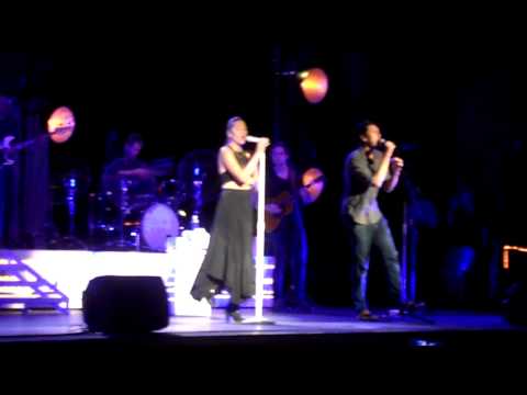 Colbie Caillat - "LUCKY" Feat. Justin Young - Live in Tucson