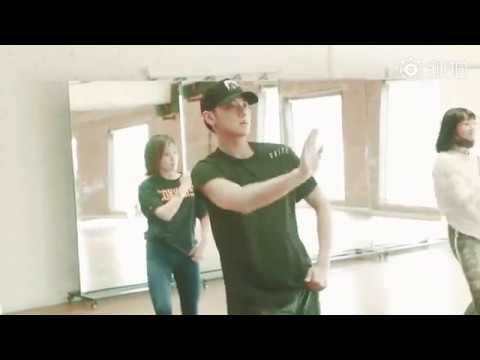180518 Z.TAO - 还辣的及 (Time) Dance Practice