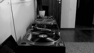 Twisted Funk ‎– Raise Your Hands (Raise Your Hands To The Dirty Dub Mix)