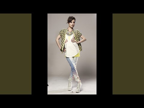 出色 – Joey Yung 容祖儿