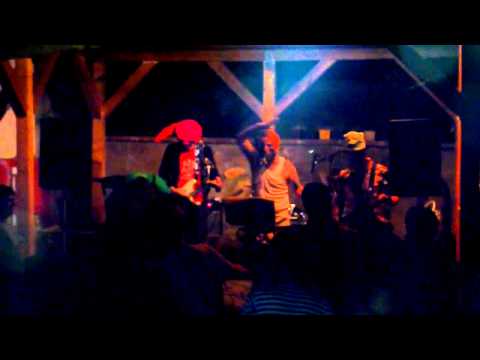 Pesopír - Pesopír - (koncert) - Music club Pohoda Plzeň 2014