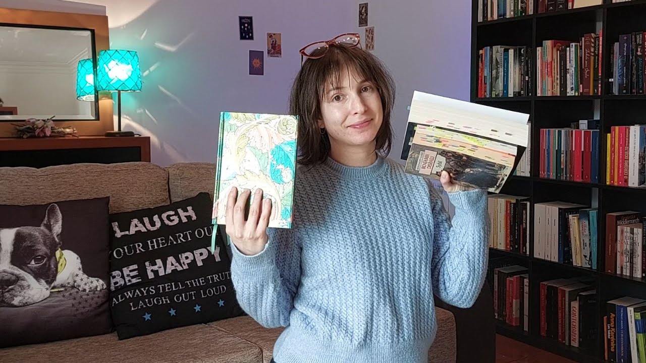 annotating books ✏️📖 | Books & Doodles