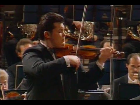 Vadim Repin plays Shostakovich Violin Concerto no. 1 - video 1992