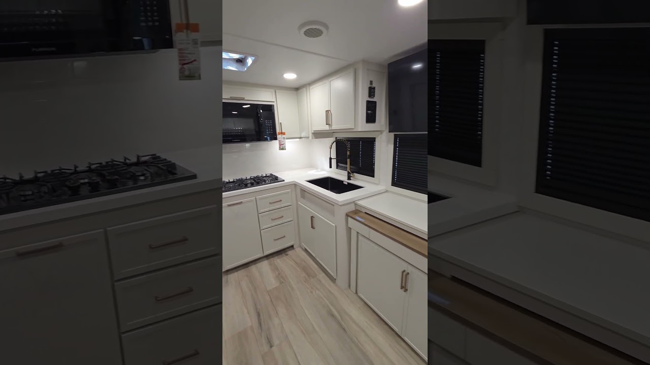 2027 Brinkley Ix 25X TRAVEL TRAILER