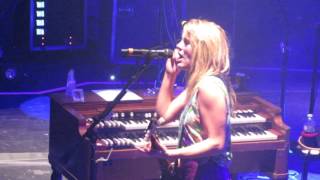 Grace Potter - &quot;Low&quot; (Live in Boston)