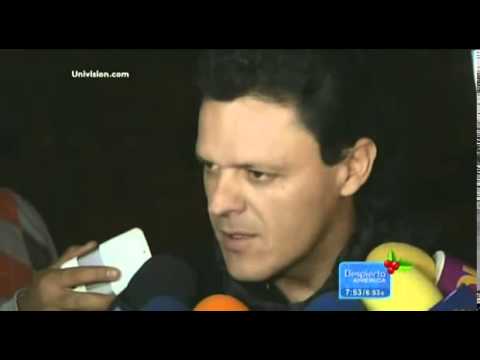 Entrevista a famosos mexicanos que le cantan a la Virgen - Mañanitas a la Virgen de Guadalupe 2012