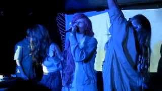 Jenny Hval Live at Espace B in Paris 6/19/2015 (Part 1)