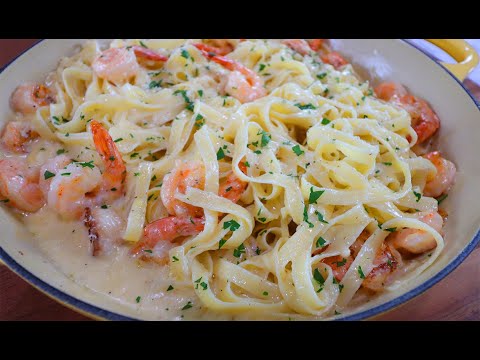 Pasta Alfredo Con Camarones-Fettuccine Alfredo Con Camarones