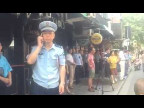 Grande loja de DVDs de filmes desmantelada enquanto a paralisação de Yongkang Lu continua