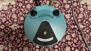 Video thumbnail for Jim Dunlop Fuzz Face Jimi Hendrix Signature DEMO by 2n3565_tokyo