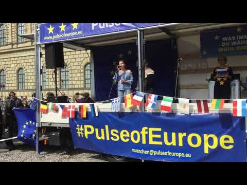 Martha und Edda bei Pulse of Europe München, 07.04.19