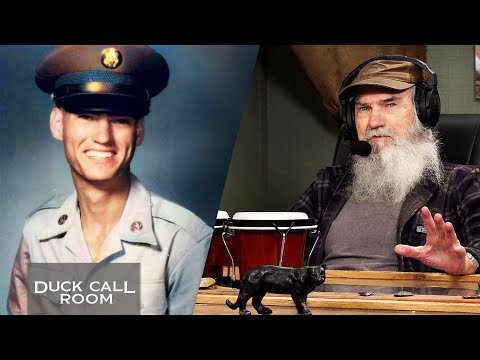 Uncle Si Learned a Lot From The Dark Side of War | Duck Call Room #330