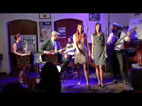 SwingShower - Swing Shower, JAZZ u PIVA Přerov, 12.10.2022