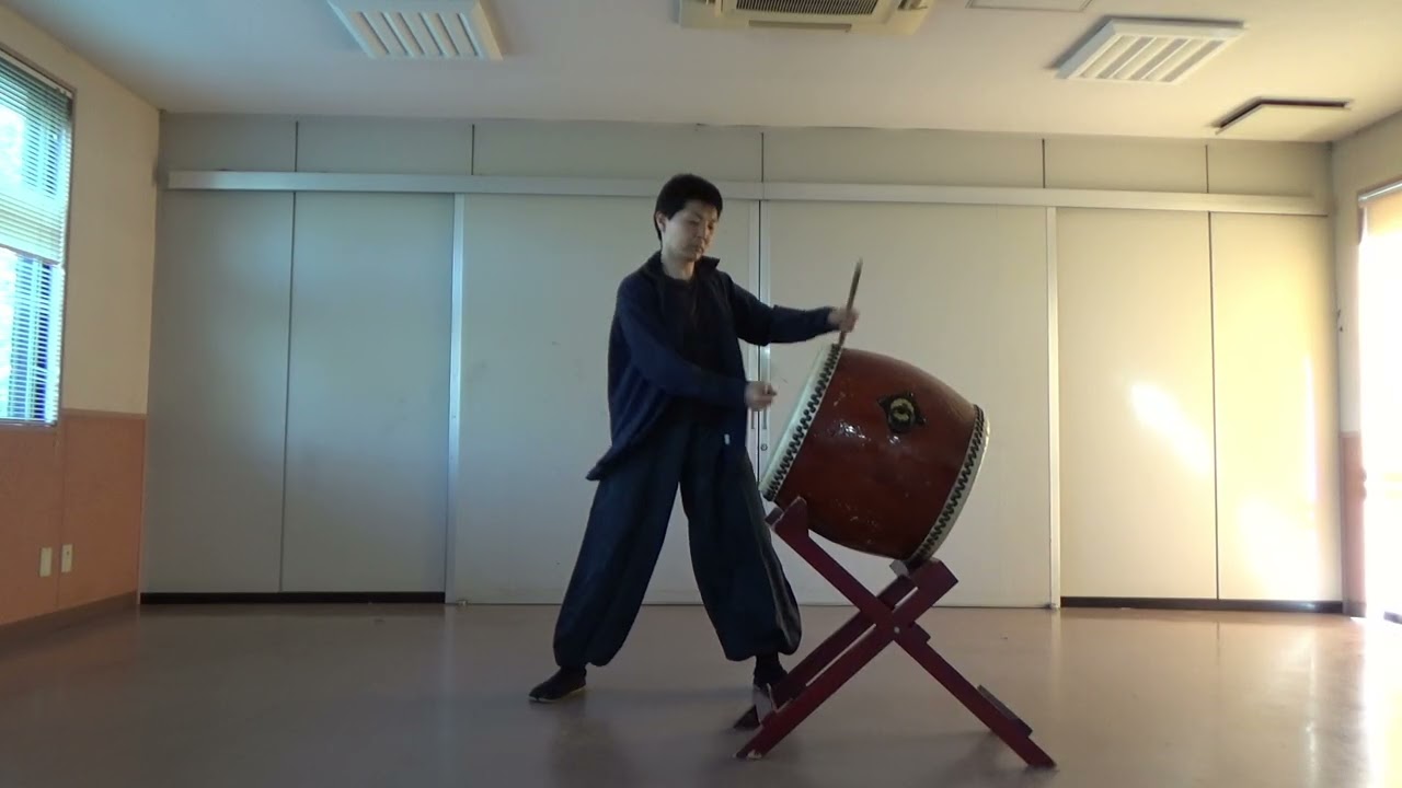 YouTube 動画のサムネイル