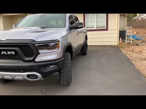 2019 Ram Rebel leveled with Ridge Grapplers and Method 305 wheels