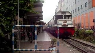 preview picture of video 'Kereta Sribilah / Sribilah Train 2010'