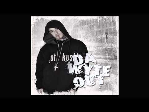 Lil Wyte - Gettin Throwed Kb Ft. Lil Wyte