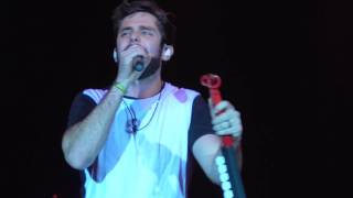 Thomas Rhett - &quot;Tangled Up&quot; Live 2015 WI