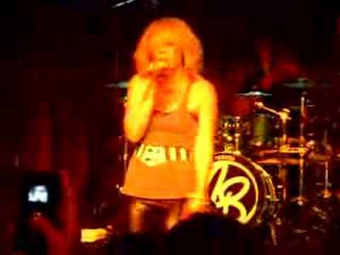 Natasha Bedingfield performing "These Words"