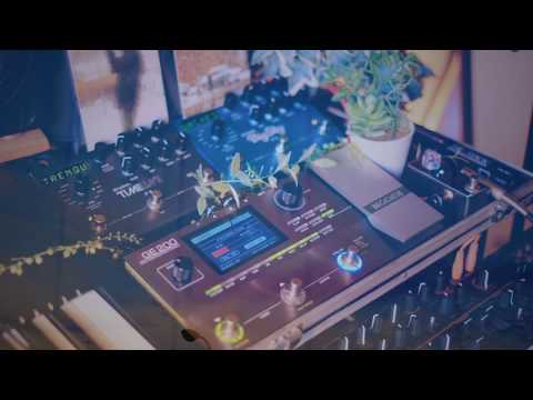 Beautiful Reverse Guitar w/ Mooer GE200, Strymon BigSky, and TimeLine