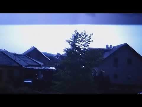 Blitzintensives Gewitter mit Starkregen und Erdblitzen am 14.06.2020